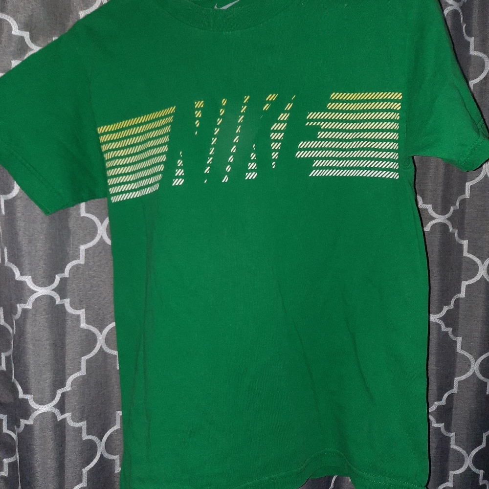 Nike t-shirt